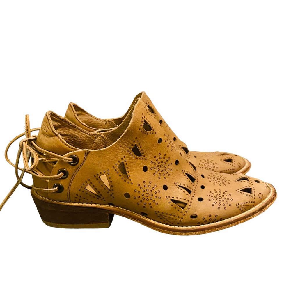 Anthropologie × Musse & Cloud Coolise Leather Laser Cut Booties - Picture 2 of 8